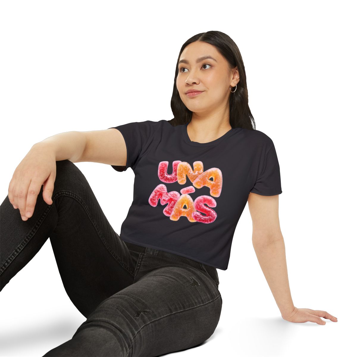 Una Más Crop Top — Black tee, person lifestyle view